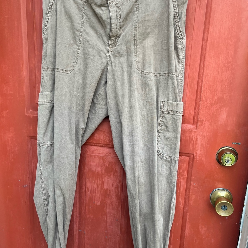 Sonoma Cargo pants with elastic waist size 16